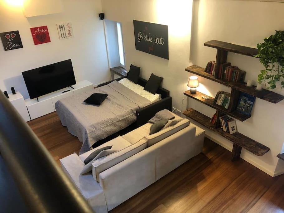 La Petite Maison - Two-Room Apartment بيرغامو المظهر الخارجي الصورة