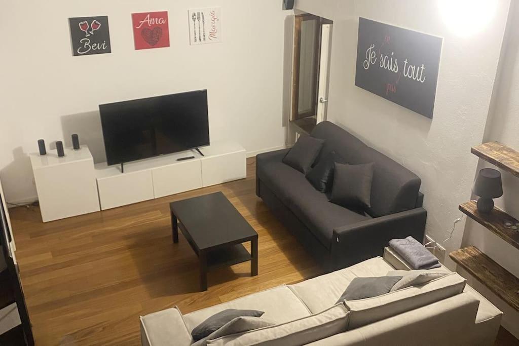 La Petite Maison - Two-Room Apartment بيرغامو المظهر الخارجي الصورة